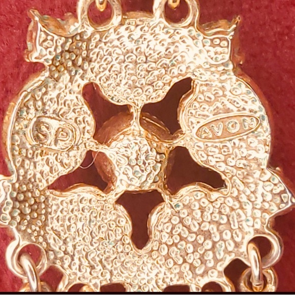 Nina Ricci for Avon Pink & Green Clip On Earrings with Crystals - Picture 5 of 6